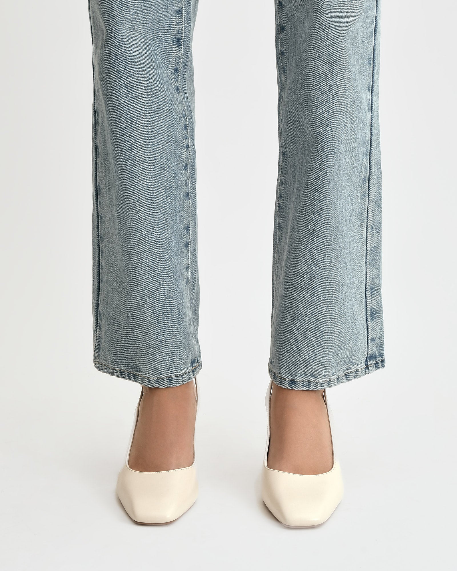 TERRANCE MID HEELS OFF WHITE LEATHER image