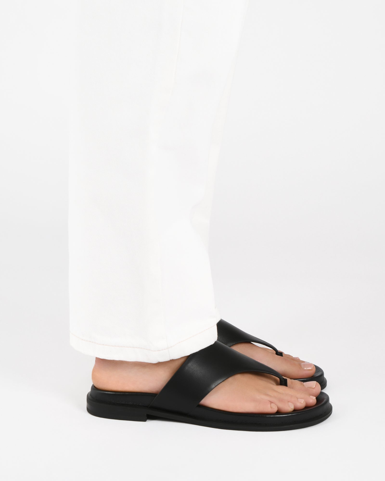 TOBY FLAT SANDALS BLACK LEATHER image