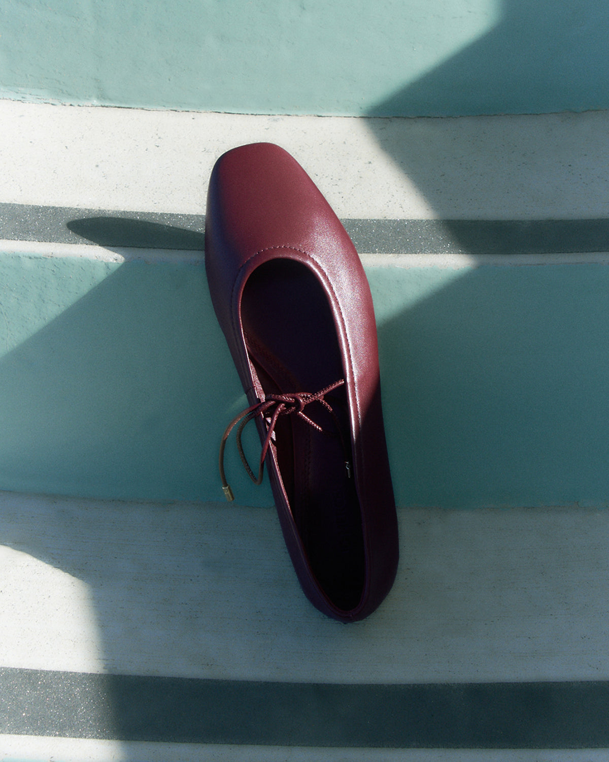 PETAL CASUAL FLATS MULBERRY LEATHER