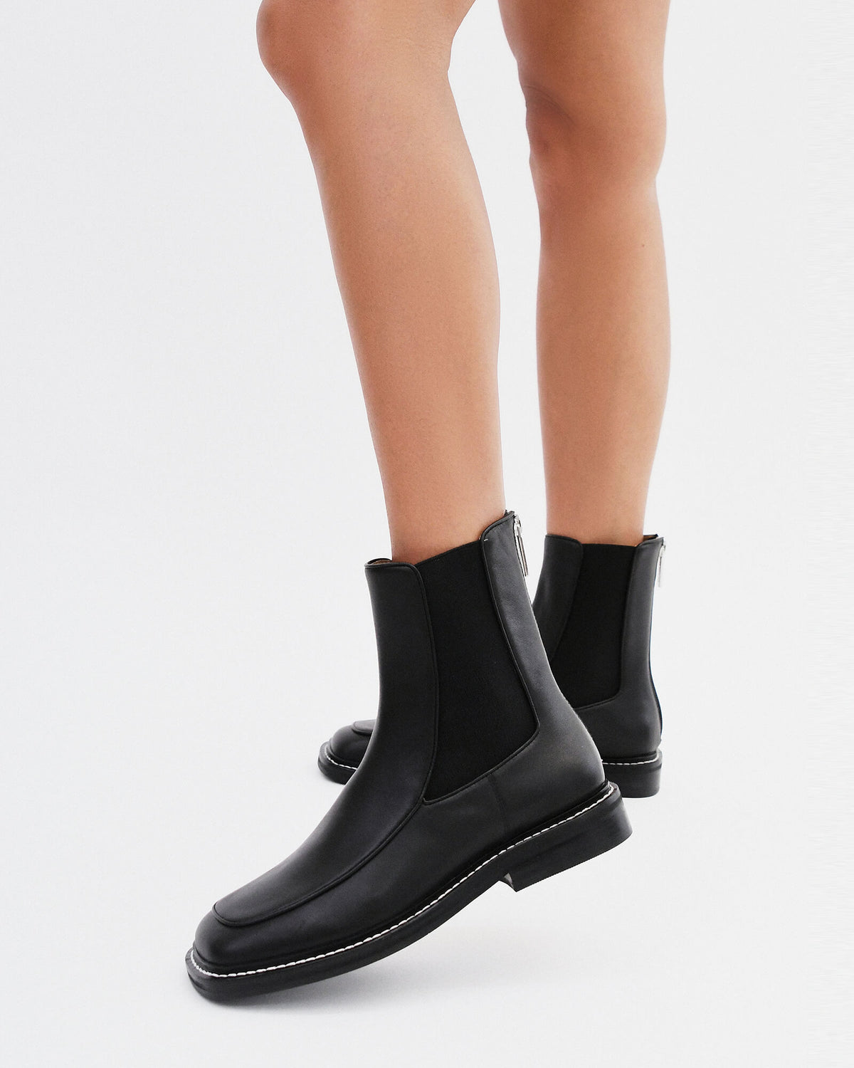 WHISPER FLAT ANKLE BOOTS BLACK LEATHER