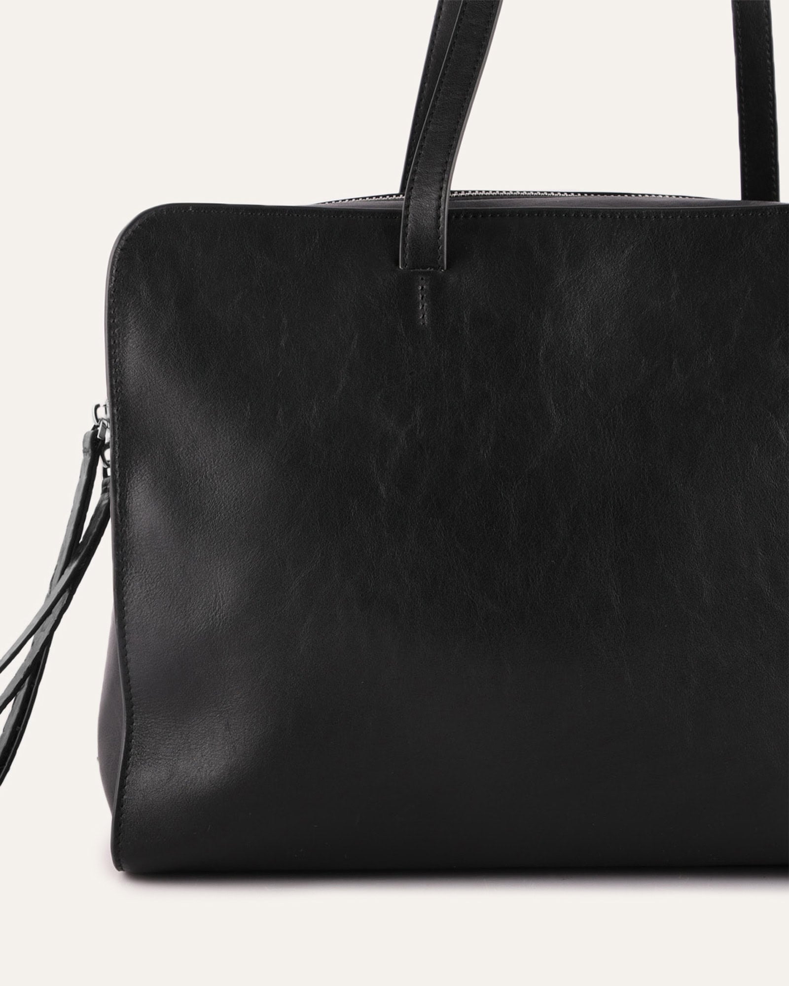 ZELIE SHOUDER BAG BLACK LEATHER image