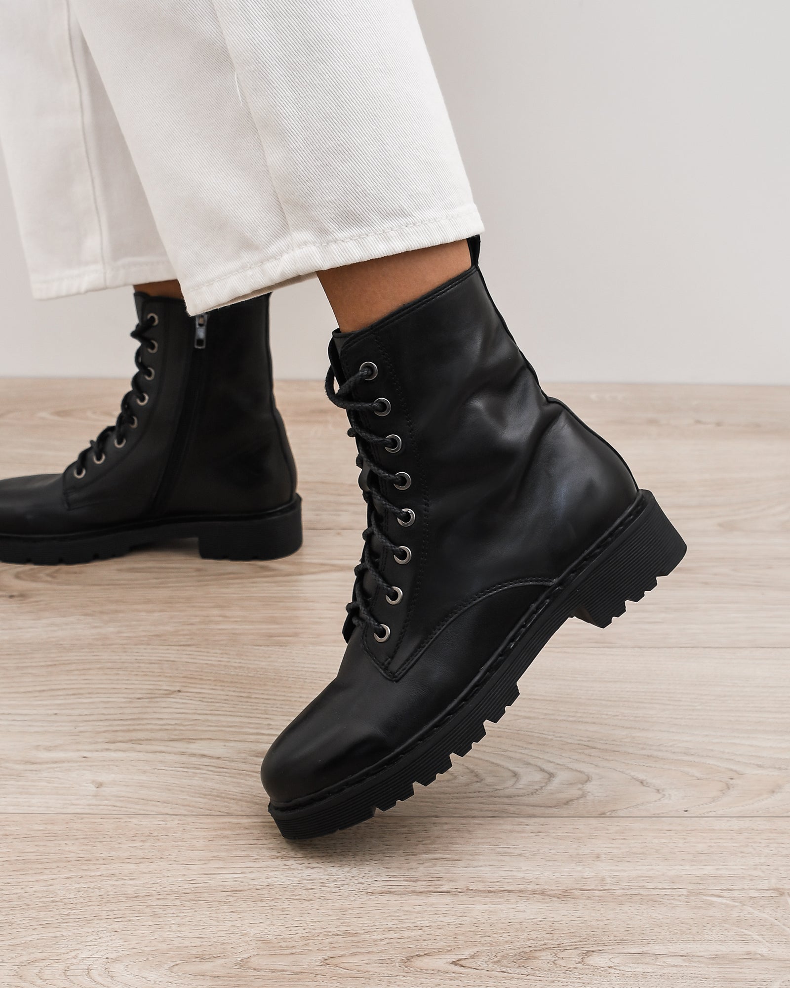 Ziggy Flat Ankle Boots Black Leather - Jo Mercer